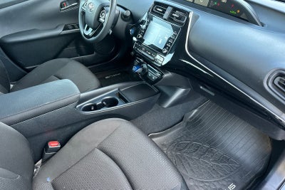 2020 Toyota Prius LE
