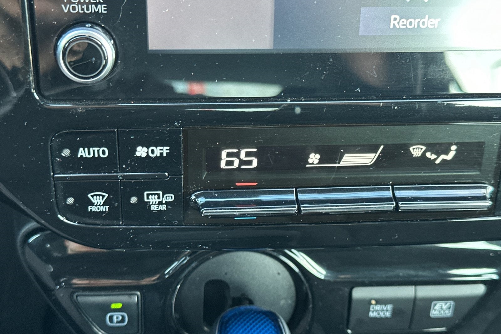 2020 Toyota Prius LE