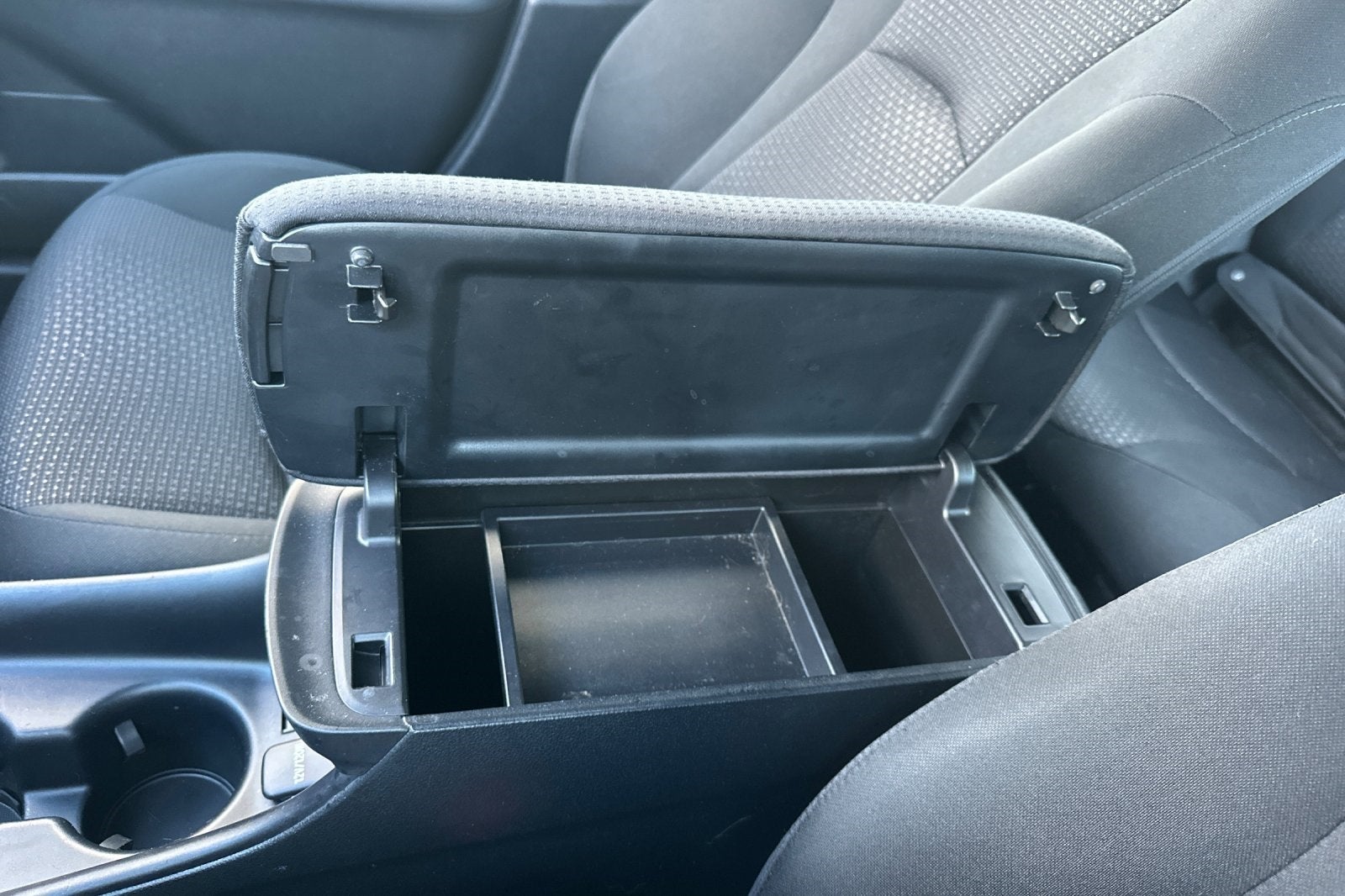 2020 Toyota Prius LE