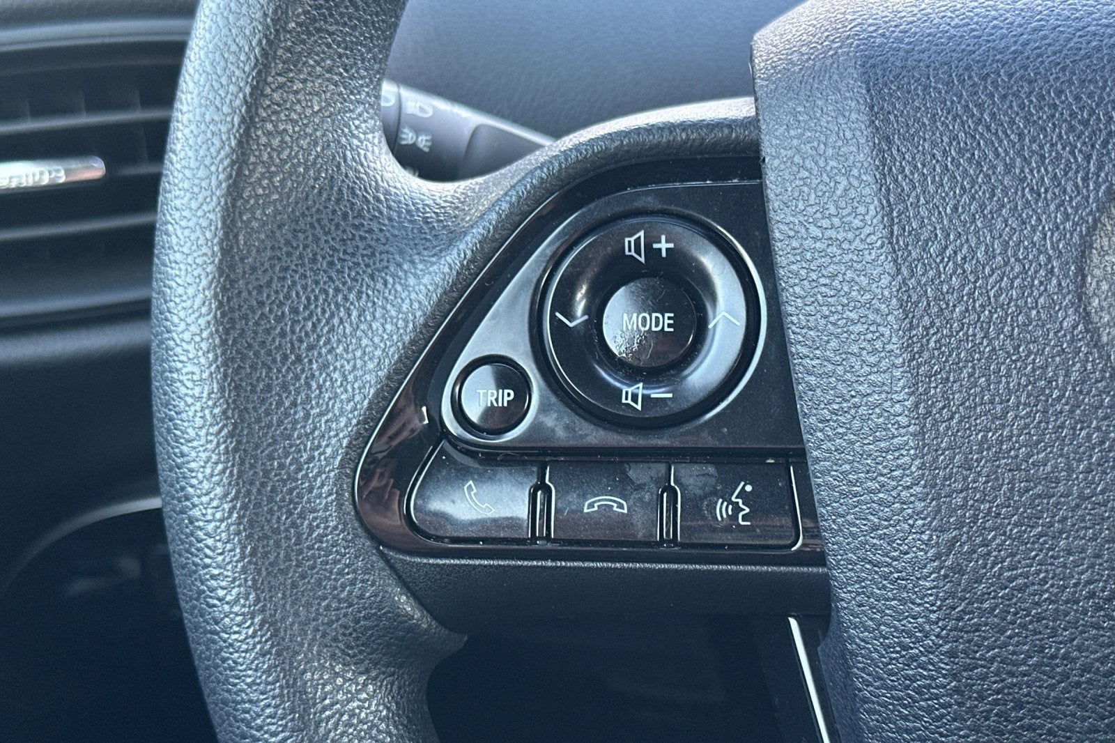 2020 Toyota Prius LE