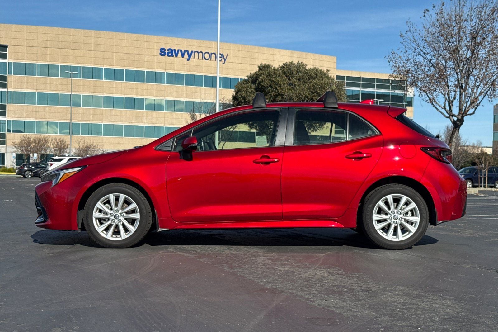 2025 Toyota Corolla Hatchback SE