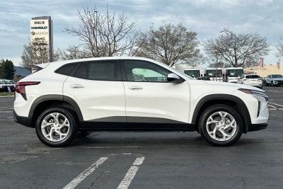 2025 Chevrolet Trax LS
