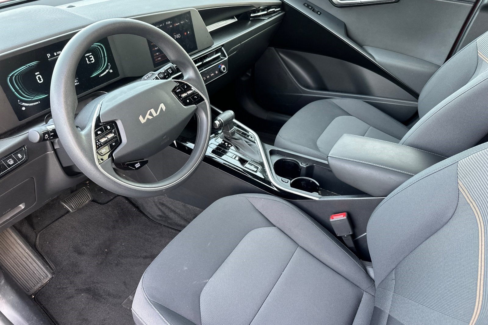 2024 Kia Niro LX