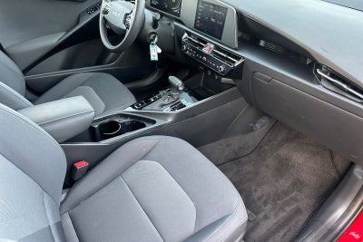 2024 Kia Niro LX