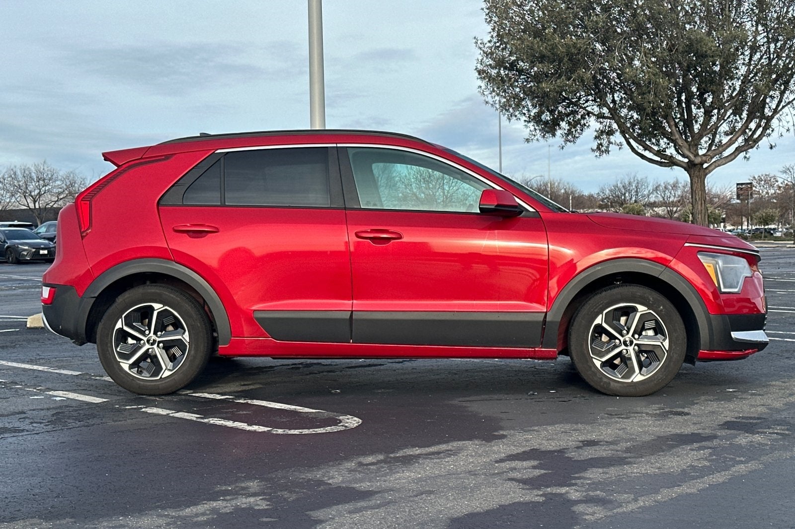 2024 Kia Niro LX