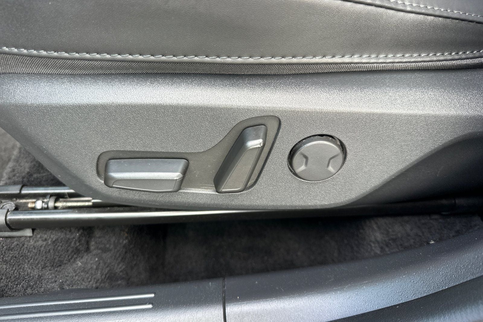 2023 Kia Niro EX
