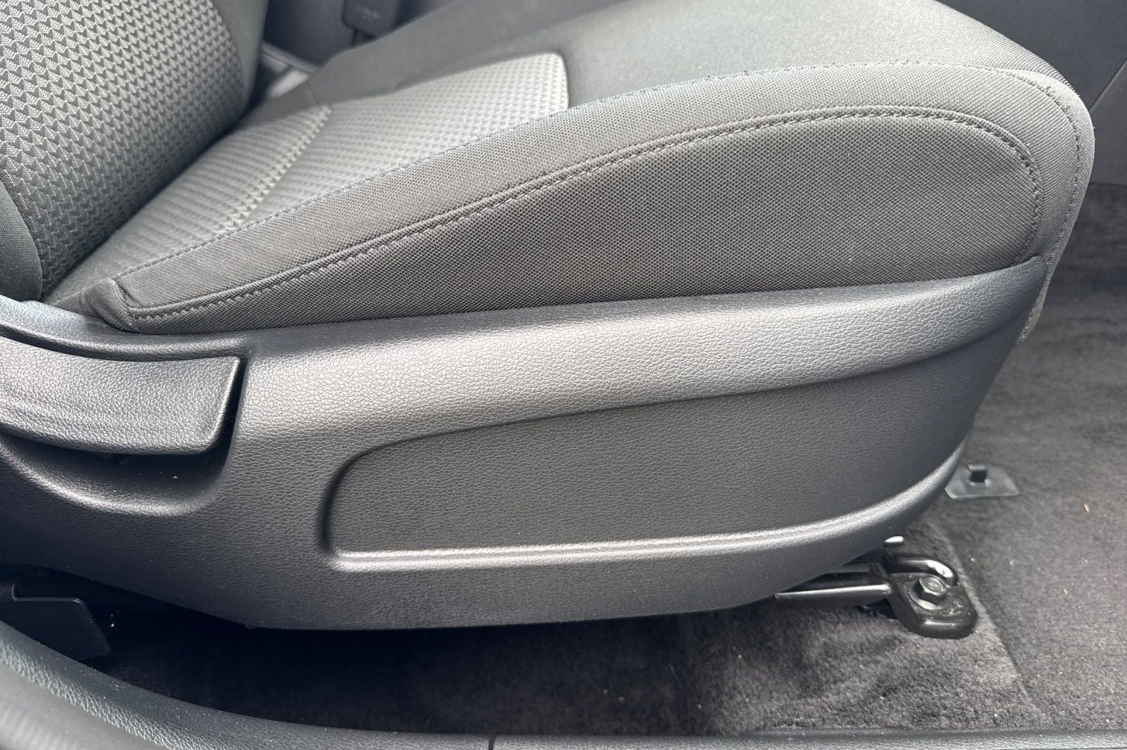 2025 Kia Sportage Hybrid LX