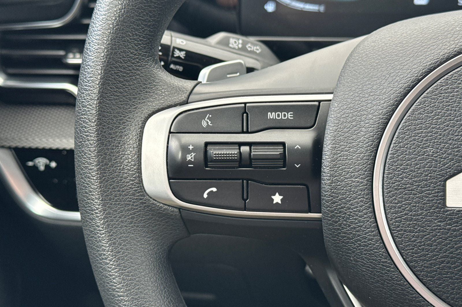 2025 Kia Sportage Hybrid LX