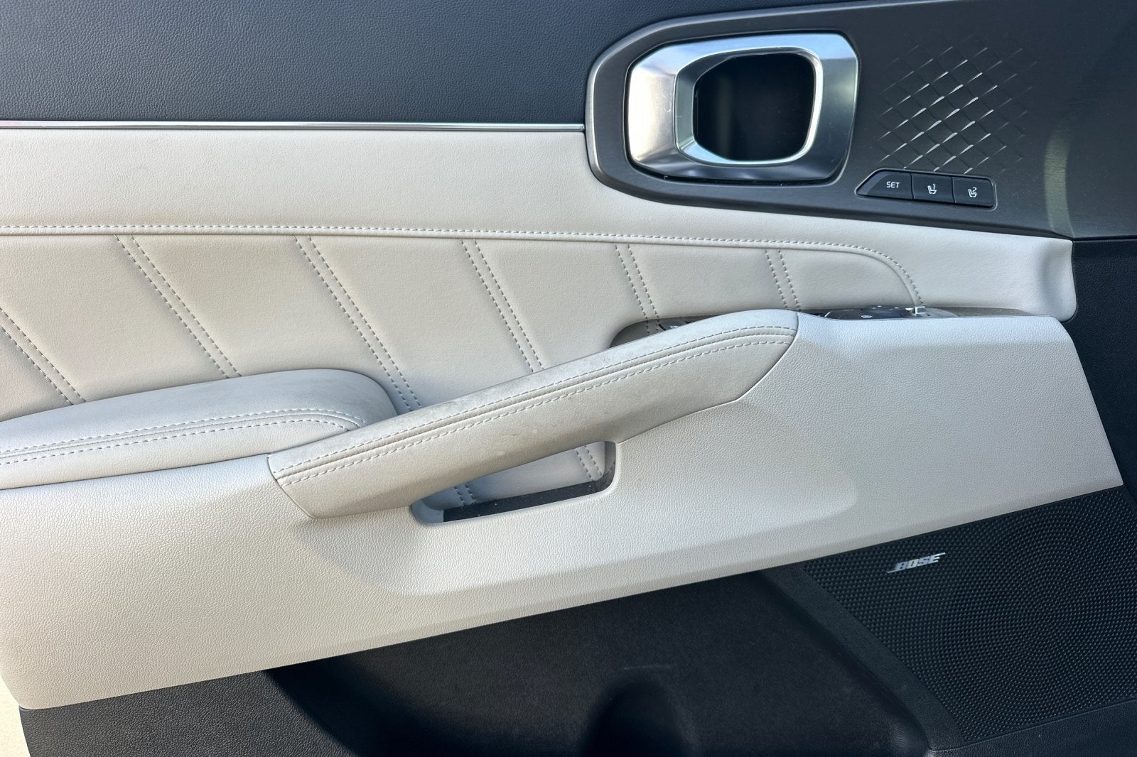 2023 Kia Sorento Plug-In Hybrid SX Prestige