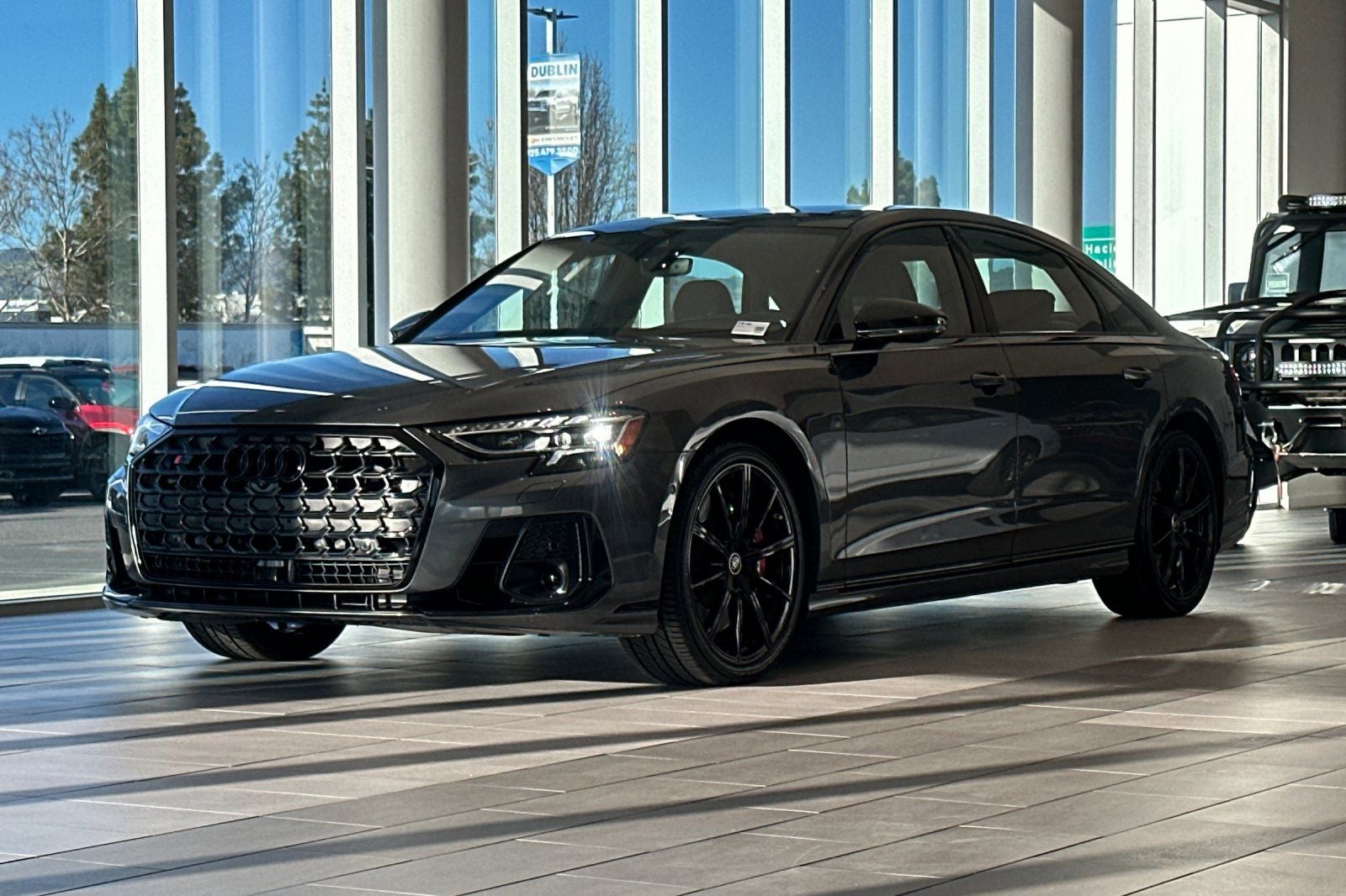 2023 Audi S8 4.0T quattro