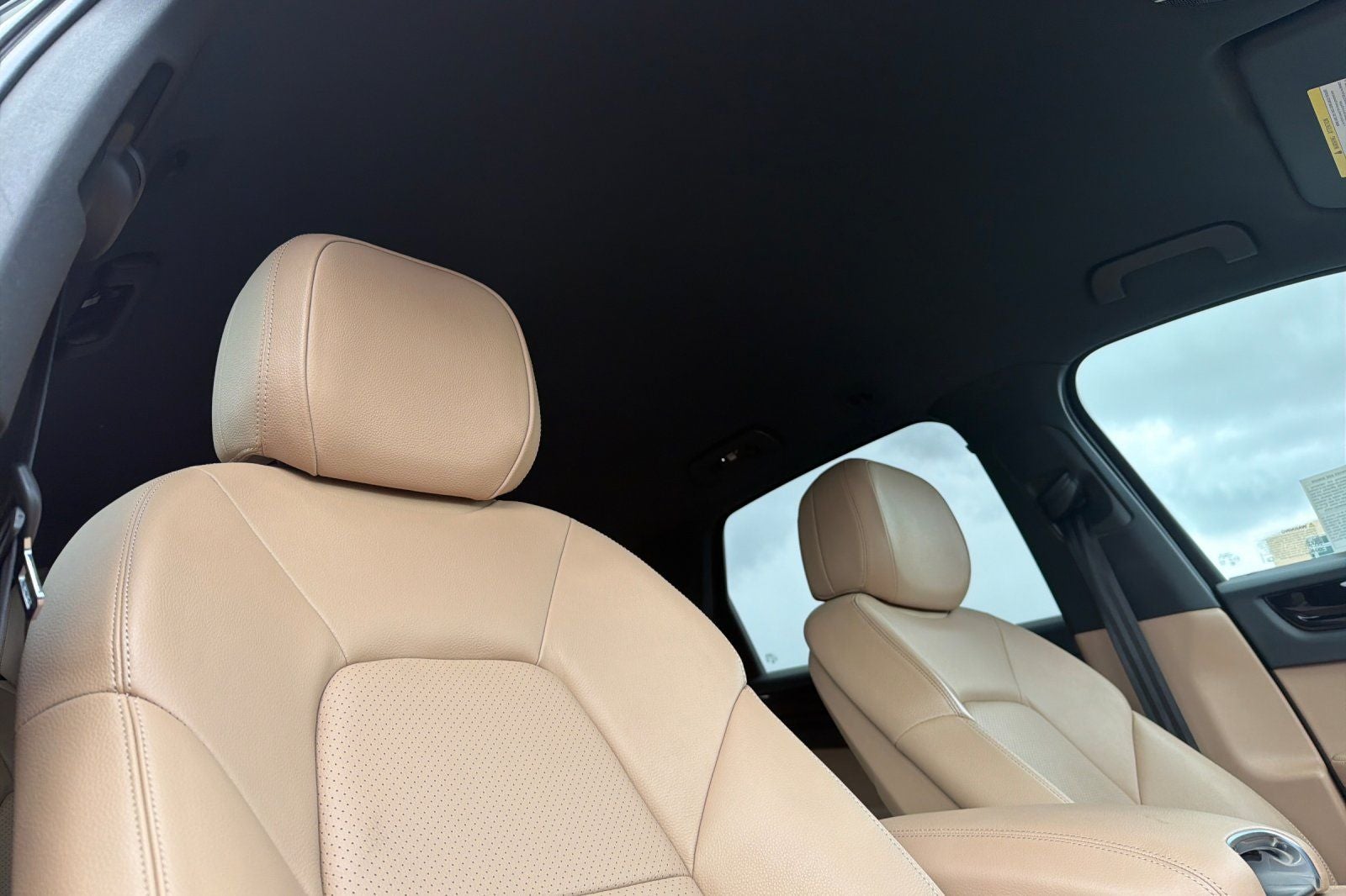 2023 Porsche Cayenne Base