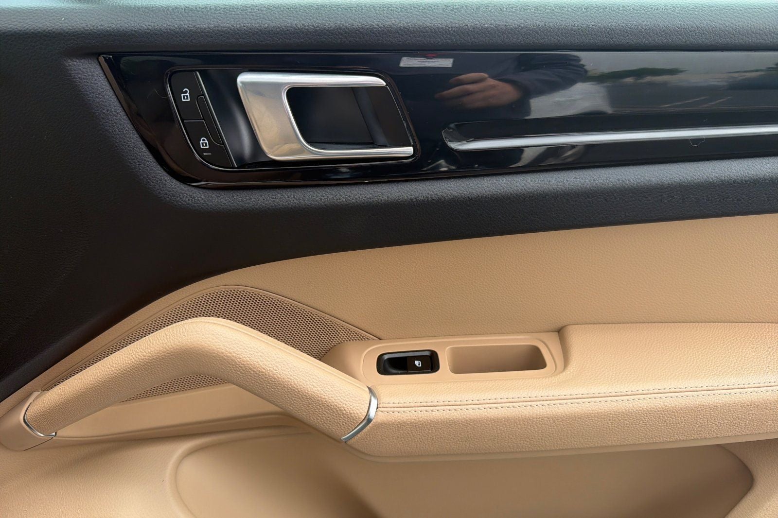 2023 Porsche Cayenne Base