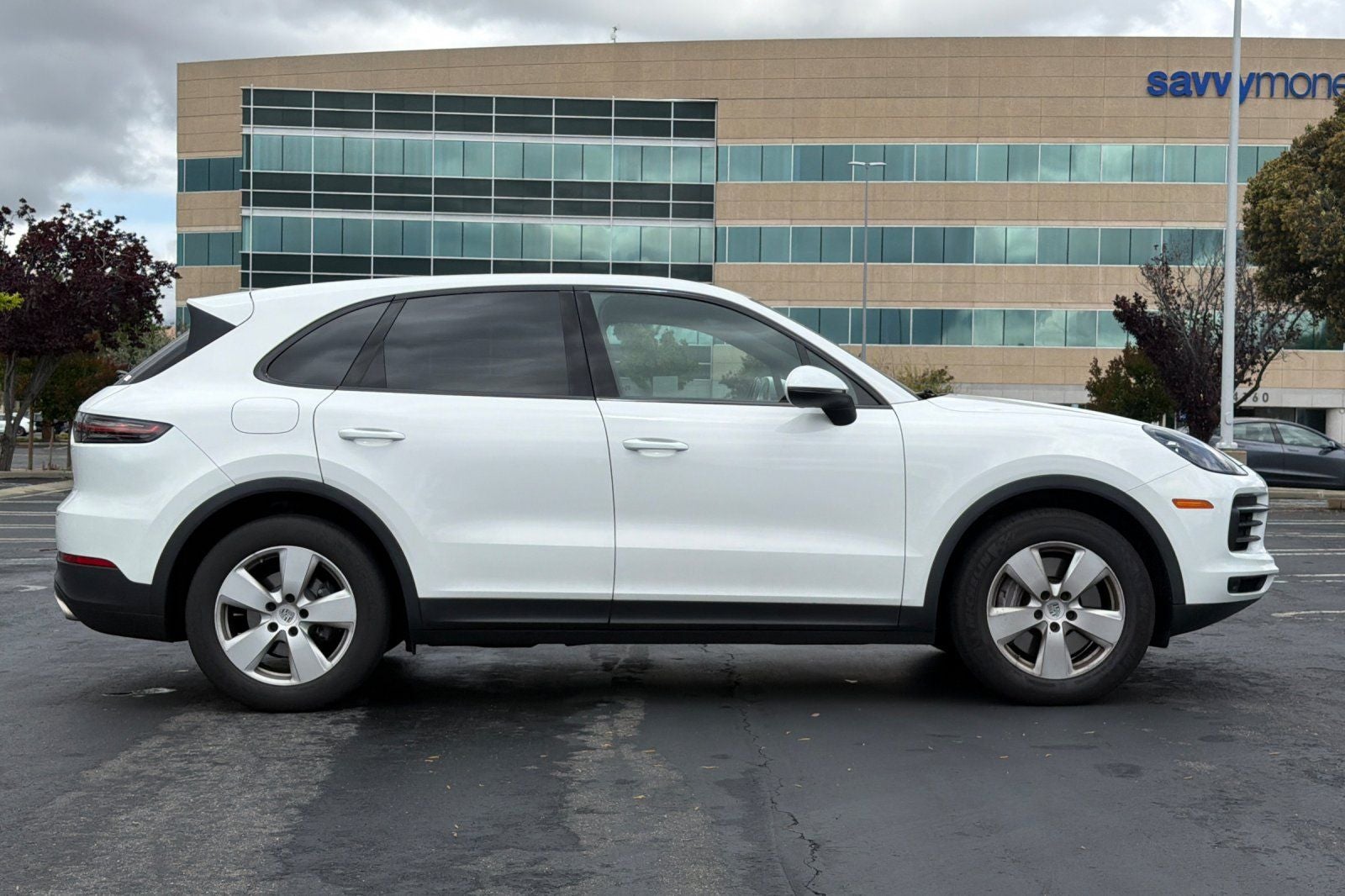 2023 Porsche Cayenne Base