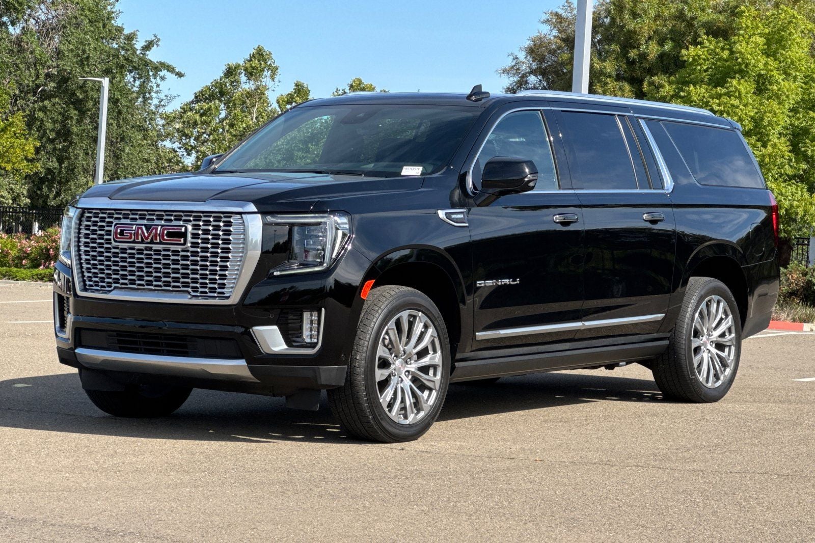 2023 GMC Yukon XL Denali