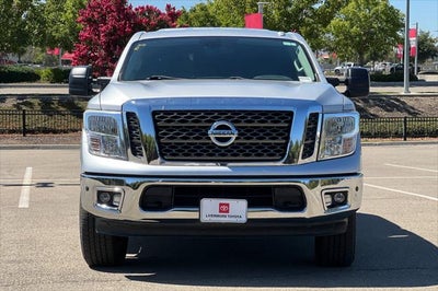 2017 Nissan Titan SV