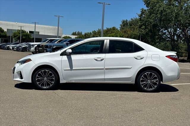 2015 Toyota Corolla S Plus