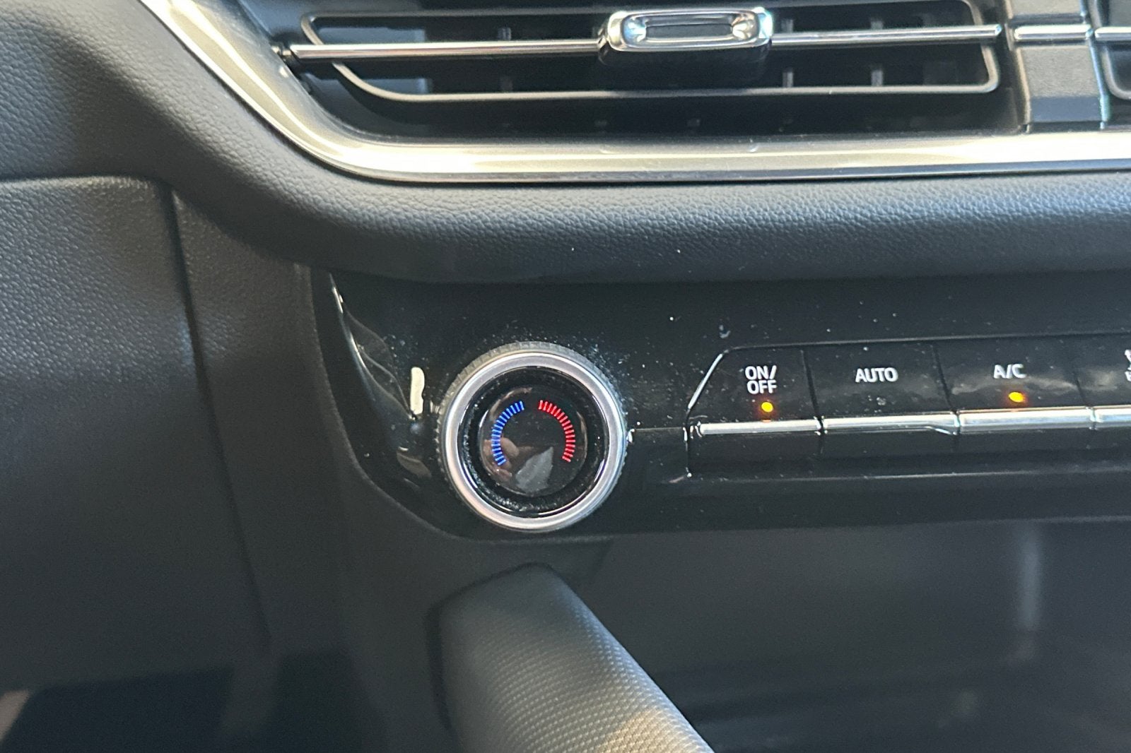 2024 Chevrolet Equinox EV LT