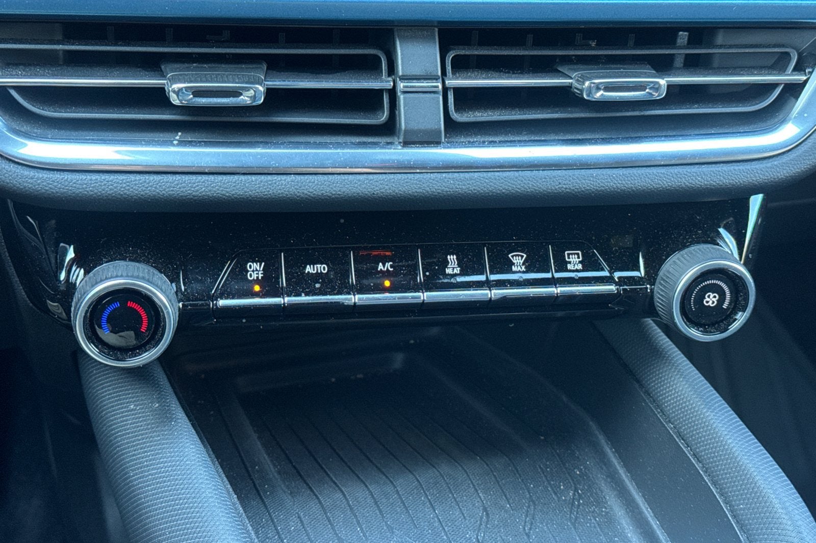 2024 Chevrolet Equinox EV LT