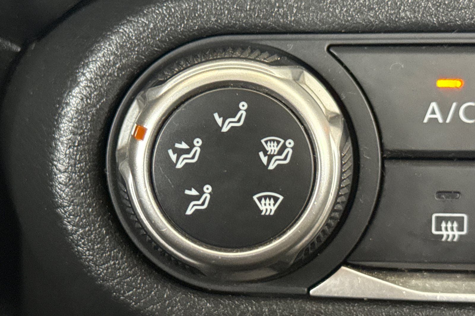 2020 Nissan Versa 1.6 S
