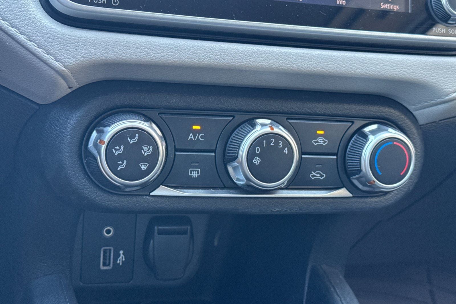 2021 Nissan Versa 1.6 SV