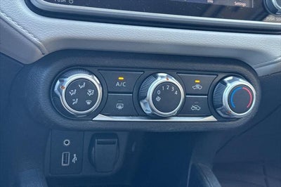 2021 Nissan Versa 1.6 SV