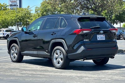 2022 Toyota RAV4 Hybrid LE