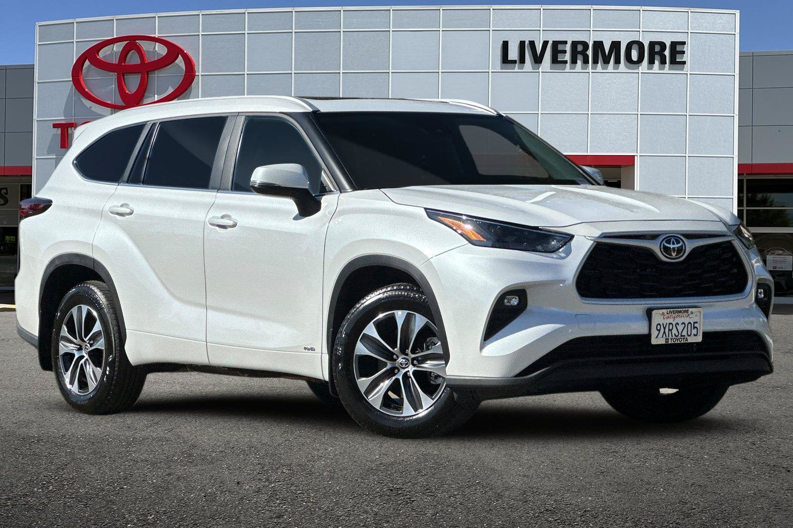 2026 Toyota Highlander Hybrid XLE