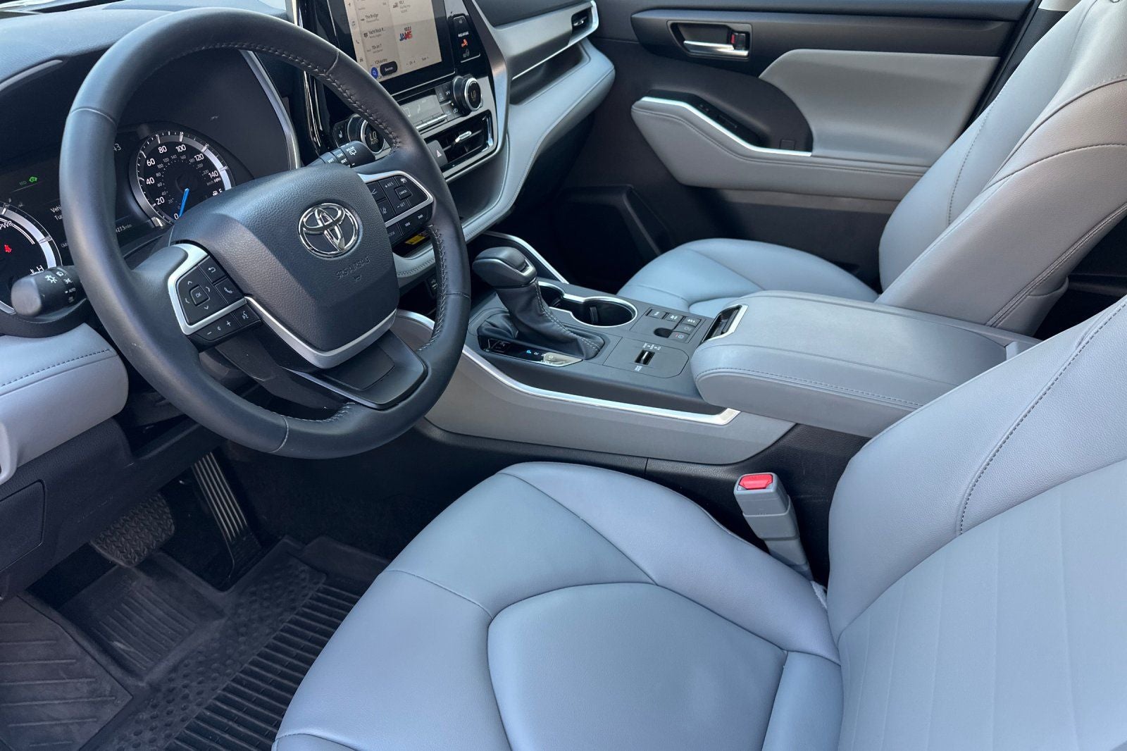 2026 Toyota Highlander Hybrid XLE