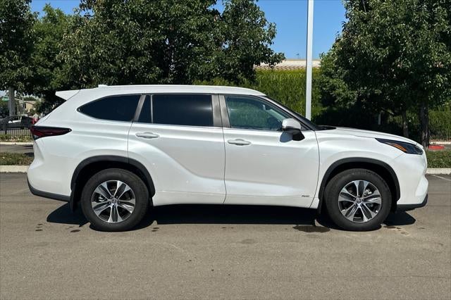 2026 Toyota Highlander Hybrid XLE