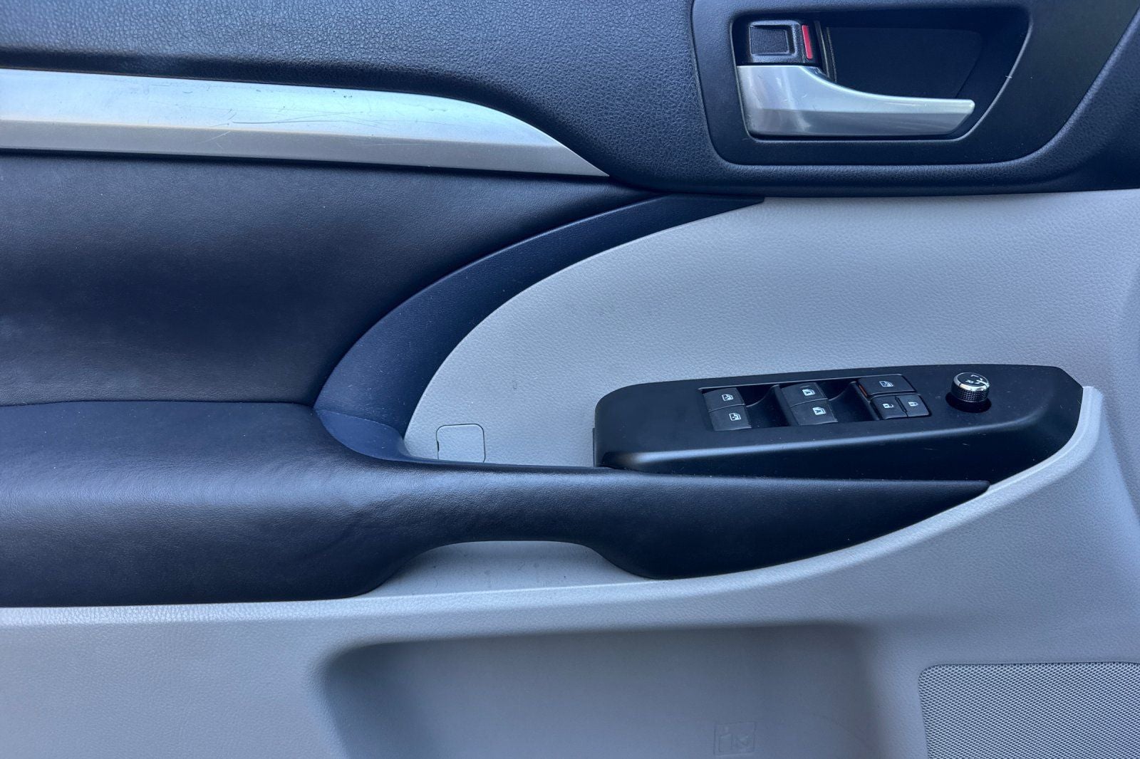 2016 Toyota Highlander XLE V6