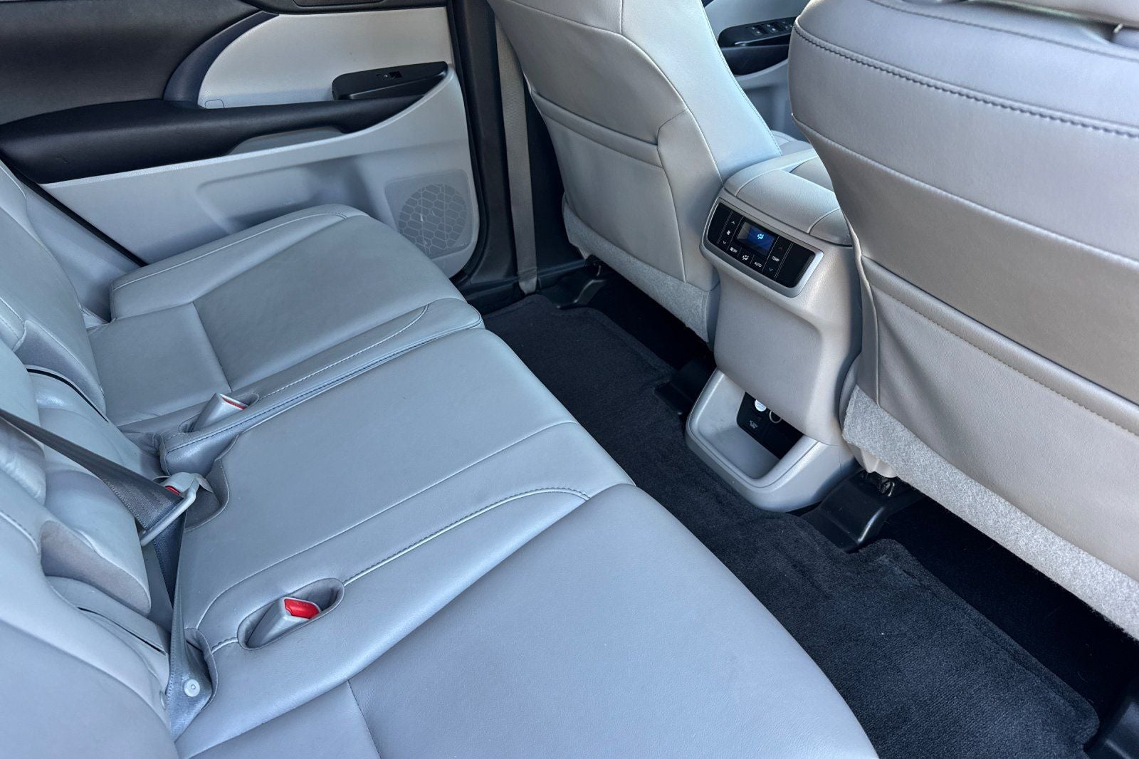 2016 Toyota Highlander XLE V6