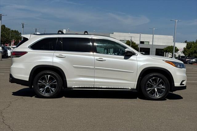 2016 Toyota Highlander XLE V6
