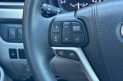 2016 Toyota Highlander XLE V6