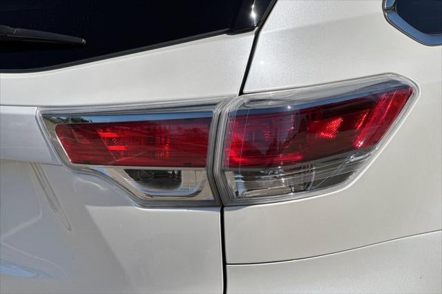 2016 Toyota Highlander XLE V6