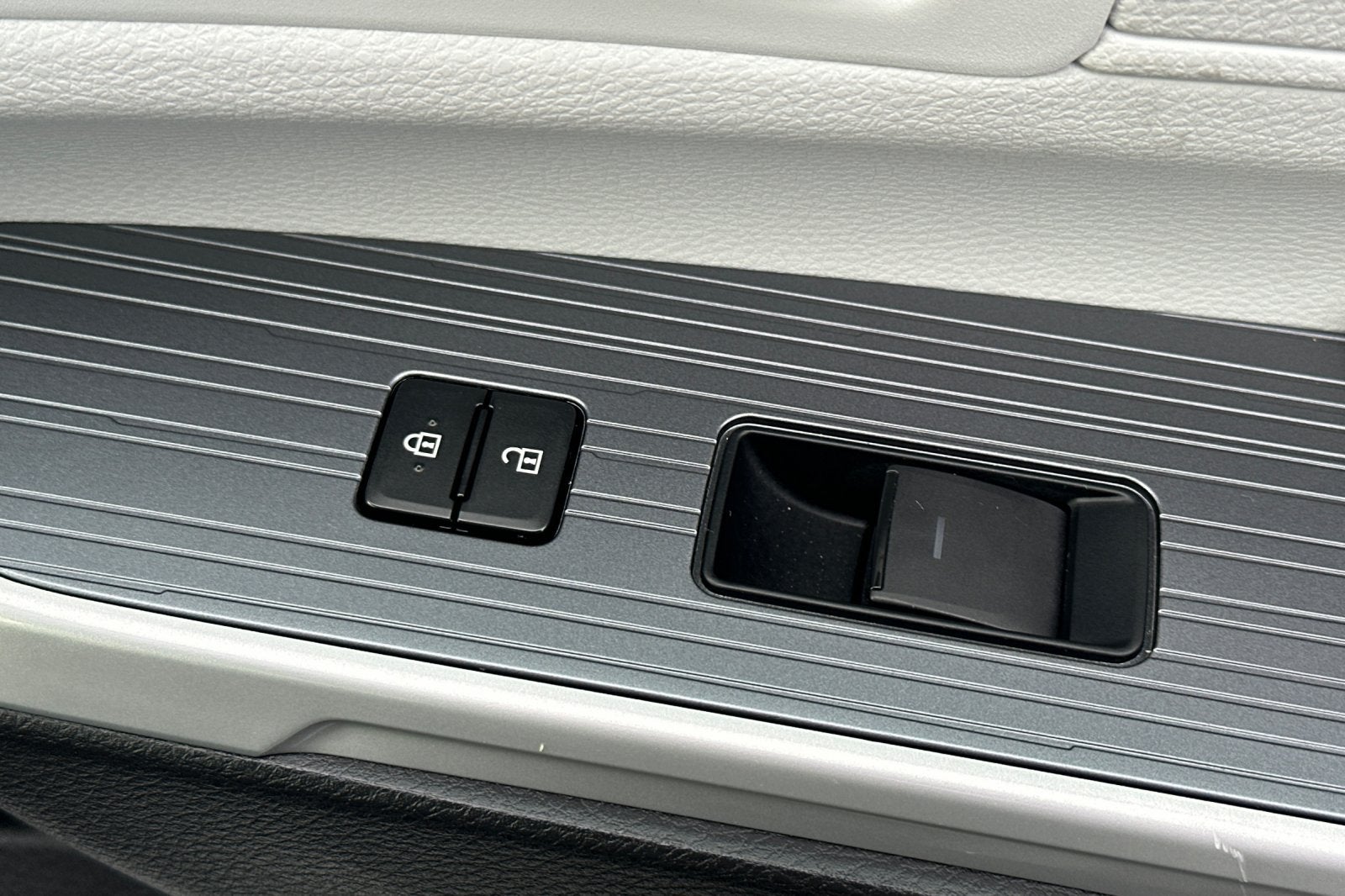 2026 Toyota Sienna LE 8 Passenger