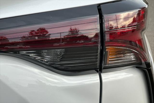 2026 Toyota Sienna LE 8 Passenger
