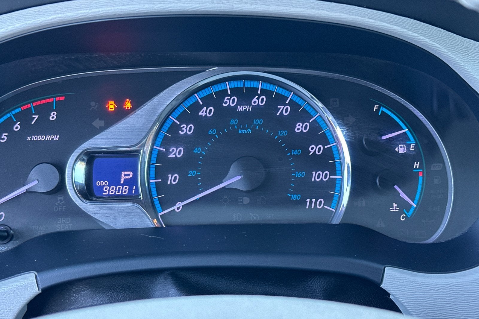 2013 Toyota Sienna XLE 8 Passenger