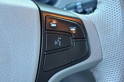 2013 Toyota Sienna XLE 8 Passenger