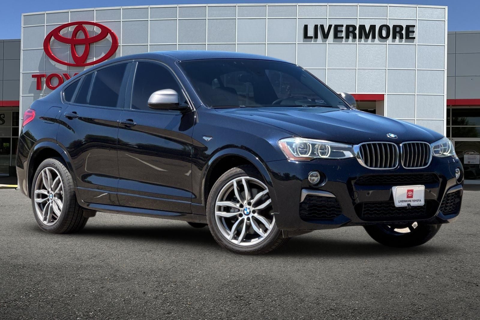 2017 BMW X4 M40i