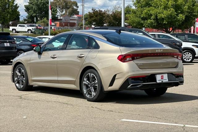 2022 Kia K5 EX