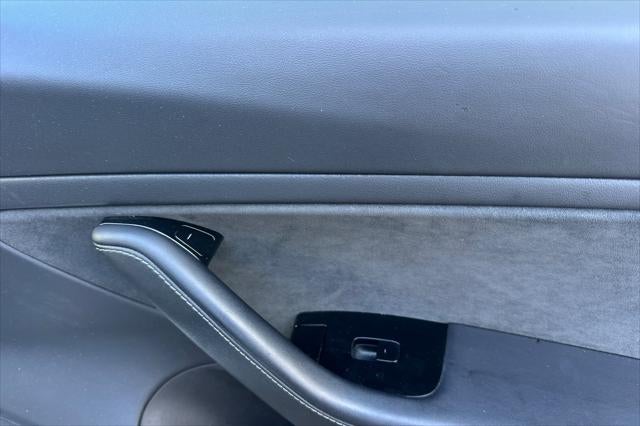 2019 Tesla Model 3 Mid Range