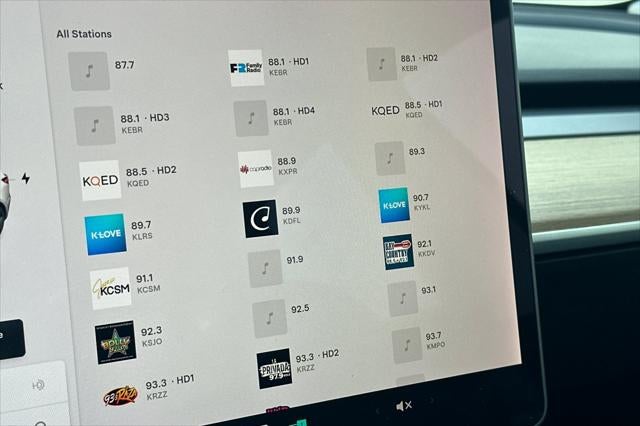 2019 Tesla Model 3 Mid Range