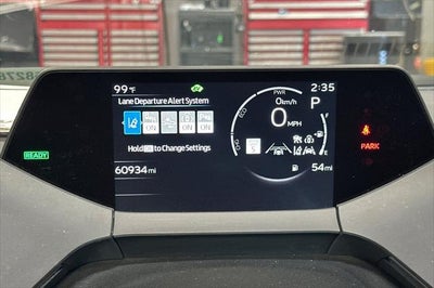 2025 Toyota Prius LE