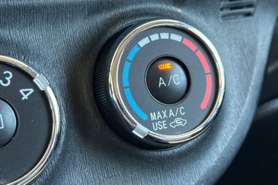 2012 Toyota Yaris LE