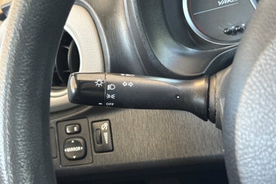 2012 Toyota Yaris LE