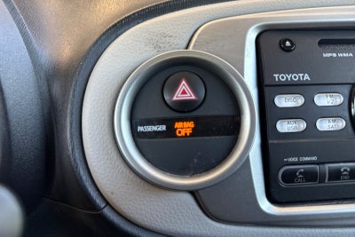 2012 Toyota Yaris LE