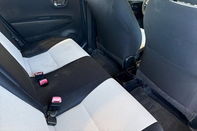 2012 Toyota Yaris LE