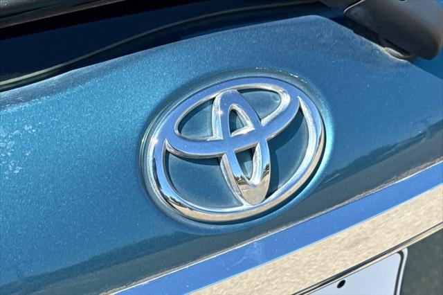 2012 Toyota Yaris LE