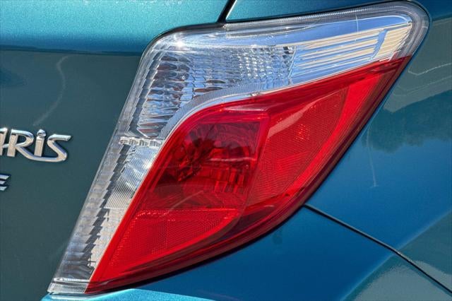 2012 Toyota Yaris LE