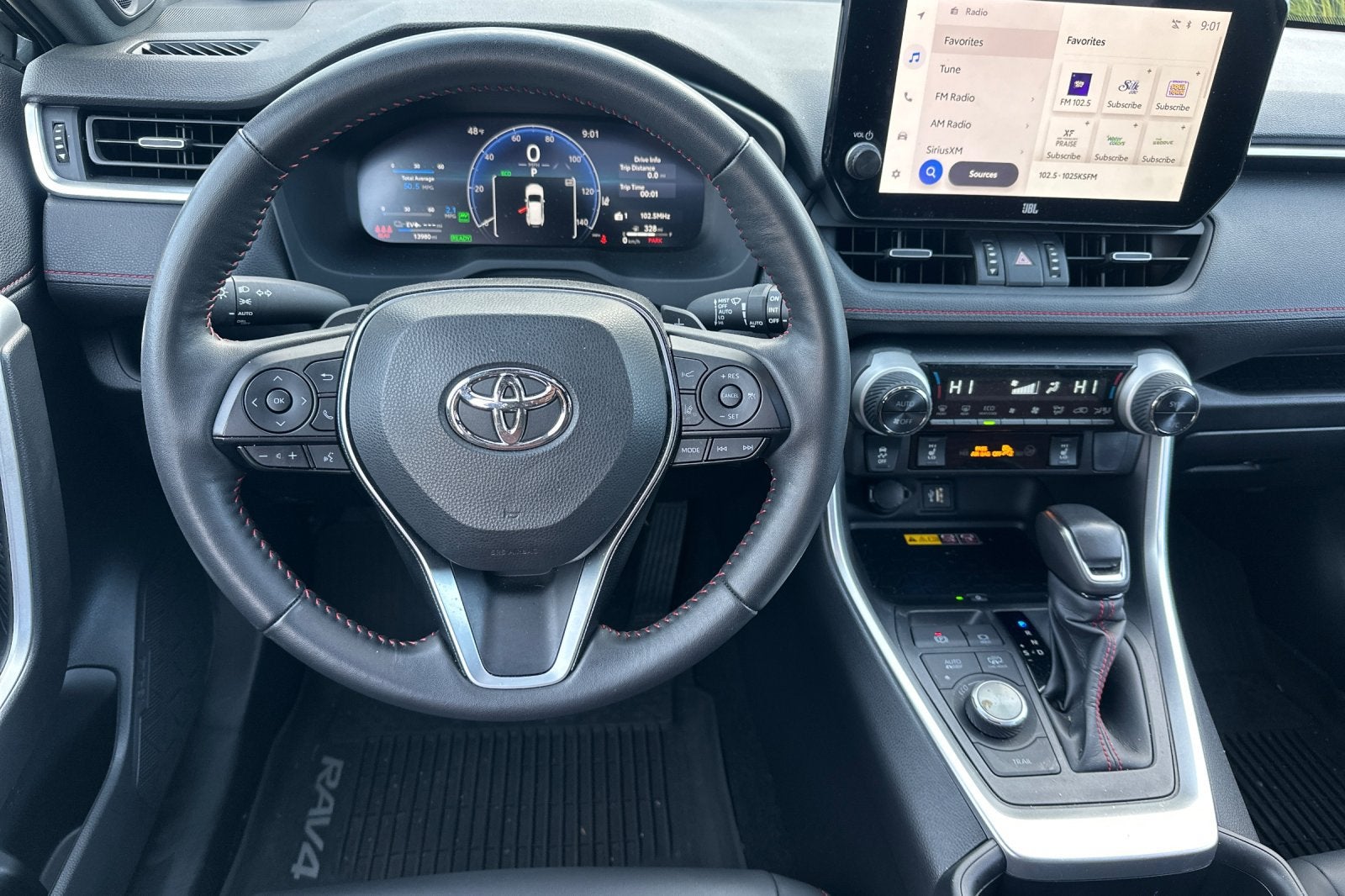 2025 Toyota RAV4 Plug-In Hybrid XSE